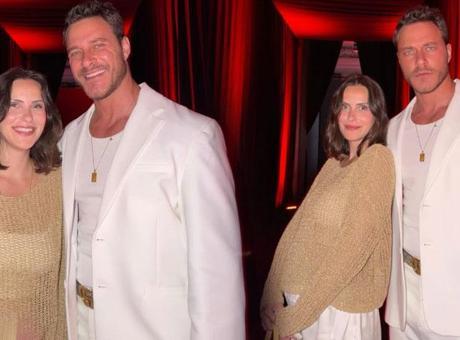 Burak Çelik'e doğum gününde eşinden romantik sürpriz: Bizi çok seviyorum