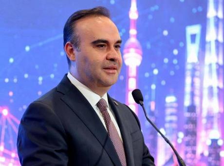 Bakan Kacır, 6. Ulusal Arktik Bilimsel Araştırma Seferi ekibini ziyaret etti