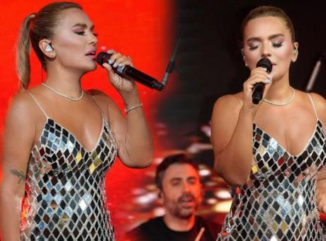 Demet Akalın ile Okan Kurt'tan tatilde aşk dolu pozlar!