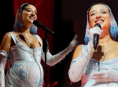 Karnı iyice belirginleşti! Melike Şahin ilk kez anne olmak için gün sayıyor