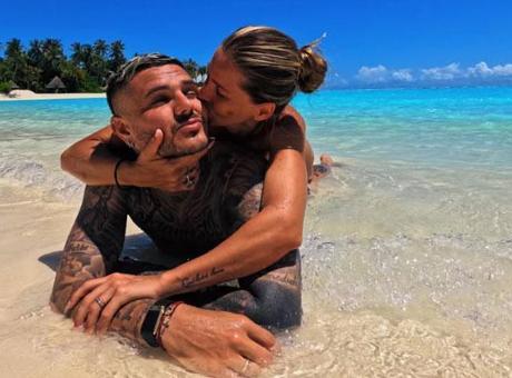 'Big Boy' Icardi! Sevgilisiyle bench press yaptı