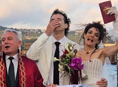 Hare Sürel evlendi! İşte nikahtan ilk kareler