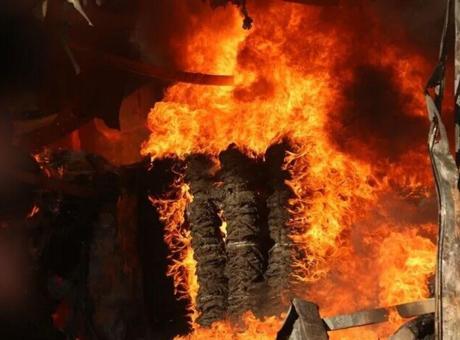 Suudi Arabistan'da fabrika yangını! 16 işçi hayatını kaybetti Suudi Arabistan'da fabrika yangını! 16 işçi hayatını kaybetti