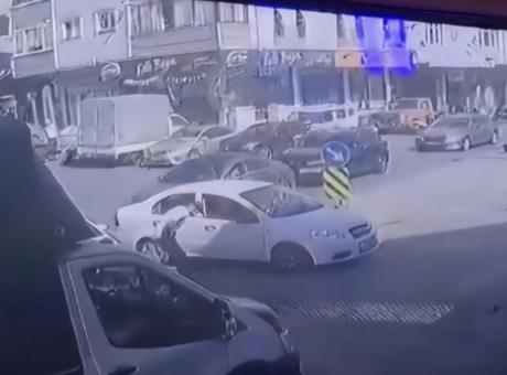 Çocukluk arkadaşlarının Husumeti Kanlı Bitti! 'Çelik Yelek Giyip Silahla Beni Arıyor'