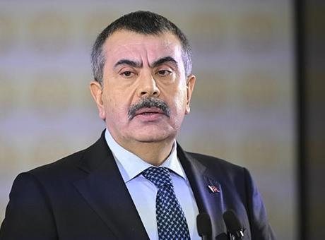 Bakan Tekin: Milli ve manevi değerler müfredatın bir parçası