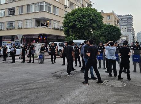 Son dakika.... Furkan Vakfı'na operasyon! Polis, Alparslan Kuytul'un evinde arama yapıyor