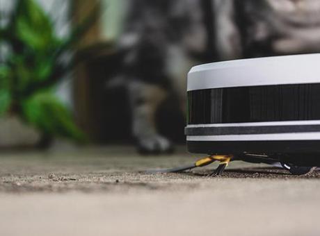 Aldatıldığını robot süpürgeden öğrendi! Yaptığı hamle sonradan başına bela oldu Aldatıldığını robot süpürgeden öğrendi! Yaptığı hamle sonradan başına bela oldu