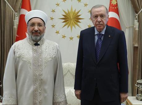 Cumhurbaşkanı Erdoğan, Diyanet İşleri Başkanı Arpaguş’u kabul etti