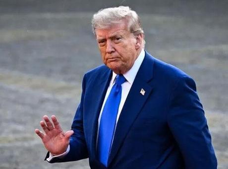 Trump: İran'a karşı sınırsız miktarda orta ve yüksek kaliteli mühimmatımız var