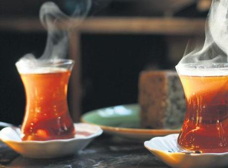 İçmeden biraz bekletin