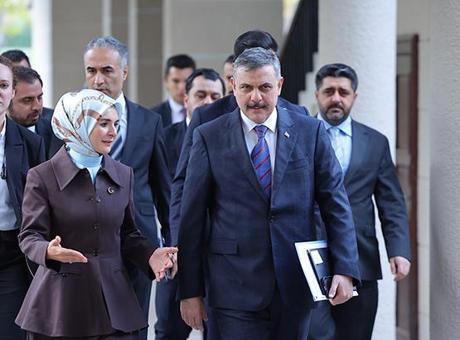 Bakan Çiftçi, sosyal yardımlarla ilgili konuştu! 'Vatandaşı ayağımıza beklemeyeceğiz'