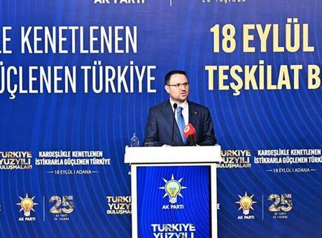 Adalet Bakanı Akın Gürlek, Adana'da AK Parti Teşkilat Buluşması'nda konuştu