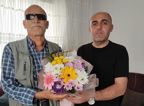 Mayına bastı, iki gözünü ve bir bacağını kaybetti! 10 çocuğunu böyle büyüttü