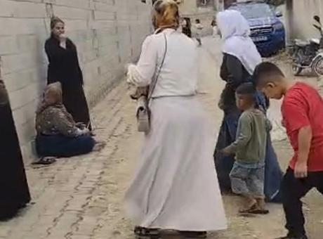 Eve giren 4 kişi ev sahibini bıçaklayıp sandalyeye bağladı! Altınlarla kayıplara karıştı