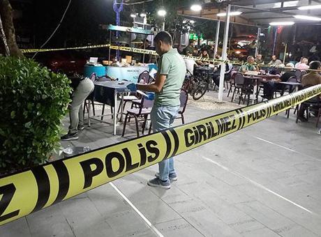 Yer: Manisa! Husumetlilerine ateş açtı, başkasını yaraladı