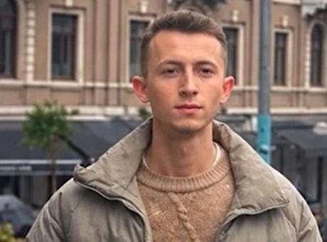 Antalya’da SUP yaparken hayatını kaybetti! 22 yaşındaki gencin annesi cenaze aracının önünü kesti