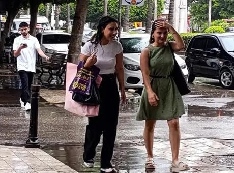İstanbul’a gök gürültülü sağanak geliyor! AKOM gün verdi: Sıcaklıklar birden 6-8 derece düşecek