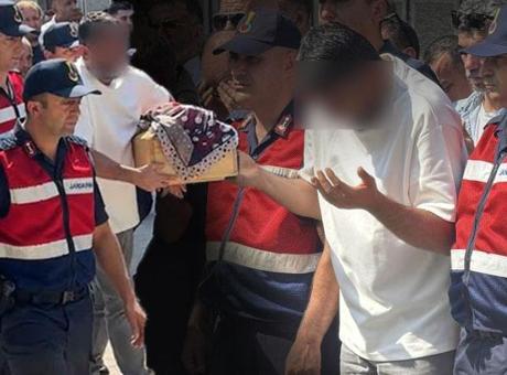 - Bir babanın en zor sınavı: Önce eşini 5 gün sonra kızını kaybetti