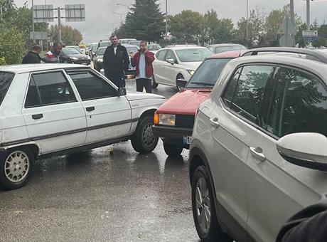 Bursa İnegöl'de zincirleme kaza: 2 yaralı
