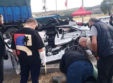 Balıkesir Bandırma'da feci kaza! Doğuma iki hafta kalmıştı... Hamile kadın ve 3 yaşındaki kızı hayatını kaybetti