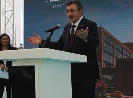 Cevdet Yılmaz: Üniversite hastanelerimizi geleceğe daha güçlü bir şekilde taşımayı hedefliyoruz