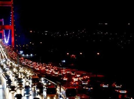 İstanbul'da trafik yoğunluğu yüzde 80'e ulaştı