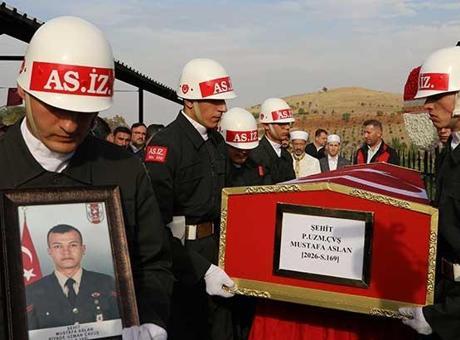 Şehit Piyade Uzman Çavuş Mustafa Aslan, son yolculuğuna uğurlandı