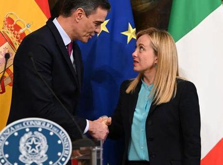 İtalya ve İspanya sınır kontrollerini kaldırma konusunda anlaştı