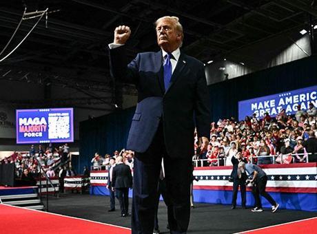 Seçim öncesi son düzlükte flaş karar: Trump, Cumhuriyetçi eyaletlerdeki mitinglerini iptal etti! Seçim öncesi son düzlükte flaş karar: Trump, Cumhuriyetçi eyaletlerdeki mitinglerini iptal etti!