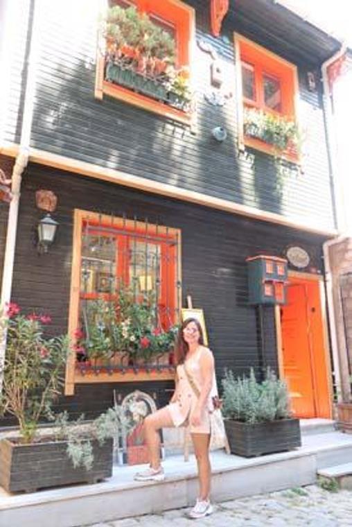 Dini Çeşitlilikten Modern Popülariteye Balat