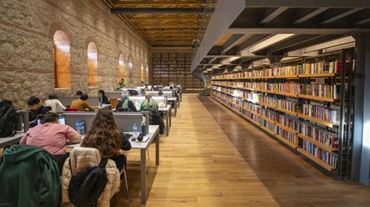 Bakan Ersoy rakam verdi! Rami Kütüphanesi'ni ziyaret eden kişi sayısı belli oldu