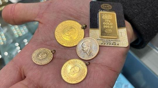 Altın fiyatları yeniden tırmanışa geçti: Kritik sınıra dayandı