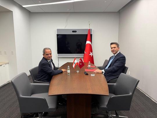 Bakan Bayraktar Lübnanlı mevkidaşıyla görüştü