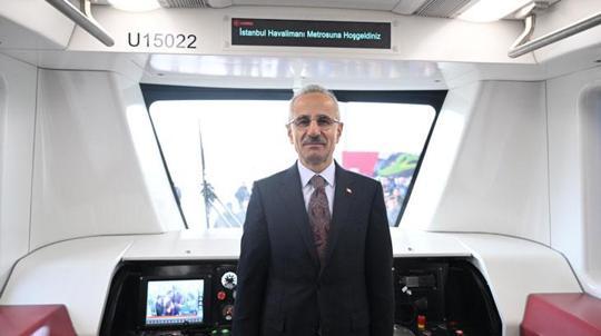 Bakan Uraloğlu: 452 kilometrelik kent içi raylı sistem hattını hizmete sunduk