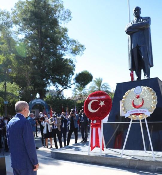 Son dakika... Cumhurbaşkanı Erdoğan KKTCdeki tarihi törende konuştu: Bizden kimse beklemesin