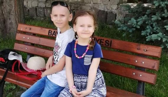 Eline kına yakıp uyuttuğu kızı ile oğlunu yangında kaybetmenin acısını  yaşıyor