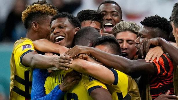 Katar-Ekvador maçına Enner Valencia damga vurdu Dünya Kupası tarihinde bir ilk gerçekleşti