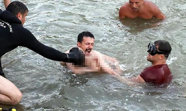 Derede boğulan Ayberk, toprağa verildi