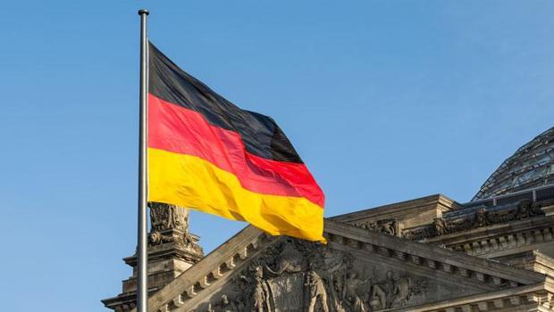 Alman şirketler yatırım planlarını revize ediyor