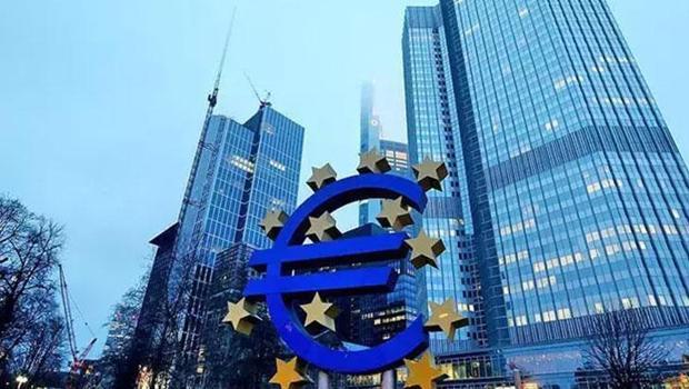 ECB tutanakları faiz indirimine işaret etti