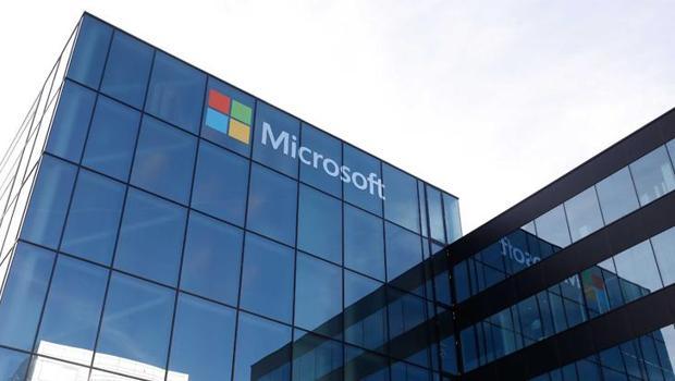 Microsoft`un geliri ve karı yükseldi