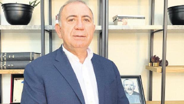 YDK Gürsel Tekin için toplanacak