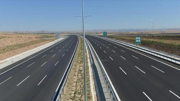 Türkiye`nin bölünmüş yol ağı 5 katına çıktı