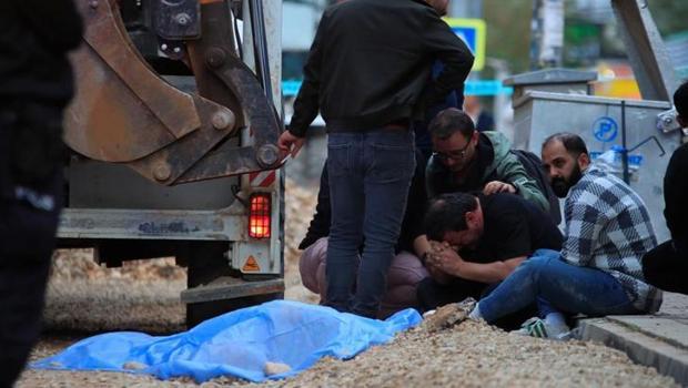 Ekmek almaya giden yaşlı adam kepçenin altında kalarak can verdi