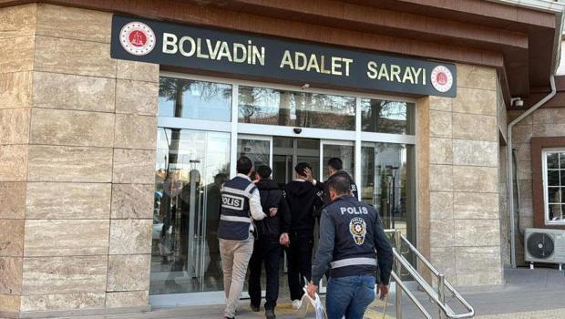 İlçeyi karıştıran ikili! Ticari taksiyle geldiler sonrası inanılmaz