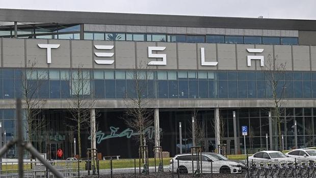 ABD`de Tesla Model 3 ile ilgili inceleme