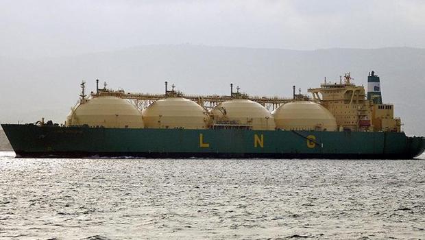 Rusya, LNG ihracatı hedefini erteledi