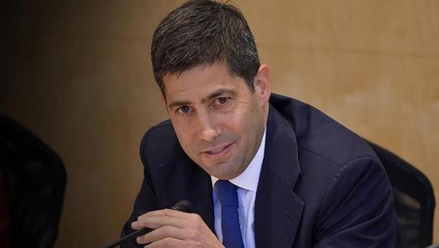 Kevin Warsh`ın adaylığı Senato`ya sunuldu
