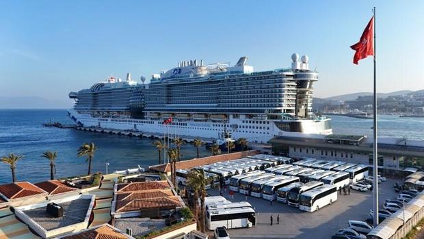 Kruvaziyer yolcu sayısı 16 yılın en yüksek seviyesine ulaştı