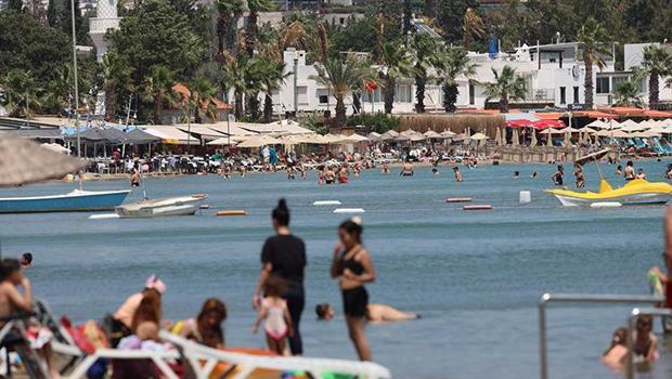 Bodrum`da özel plajlarda harcama limitleri 2 bin TL`den başlıyor